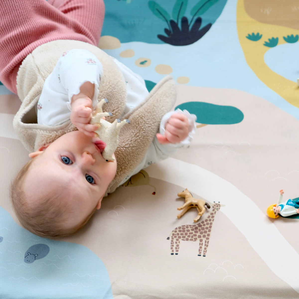 funda juegos para enfilar para alfombra de estimulación motricidad actividad bebé niño descubrimiento y aprendizaje