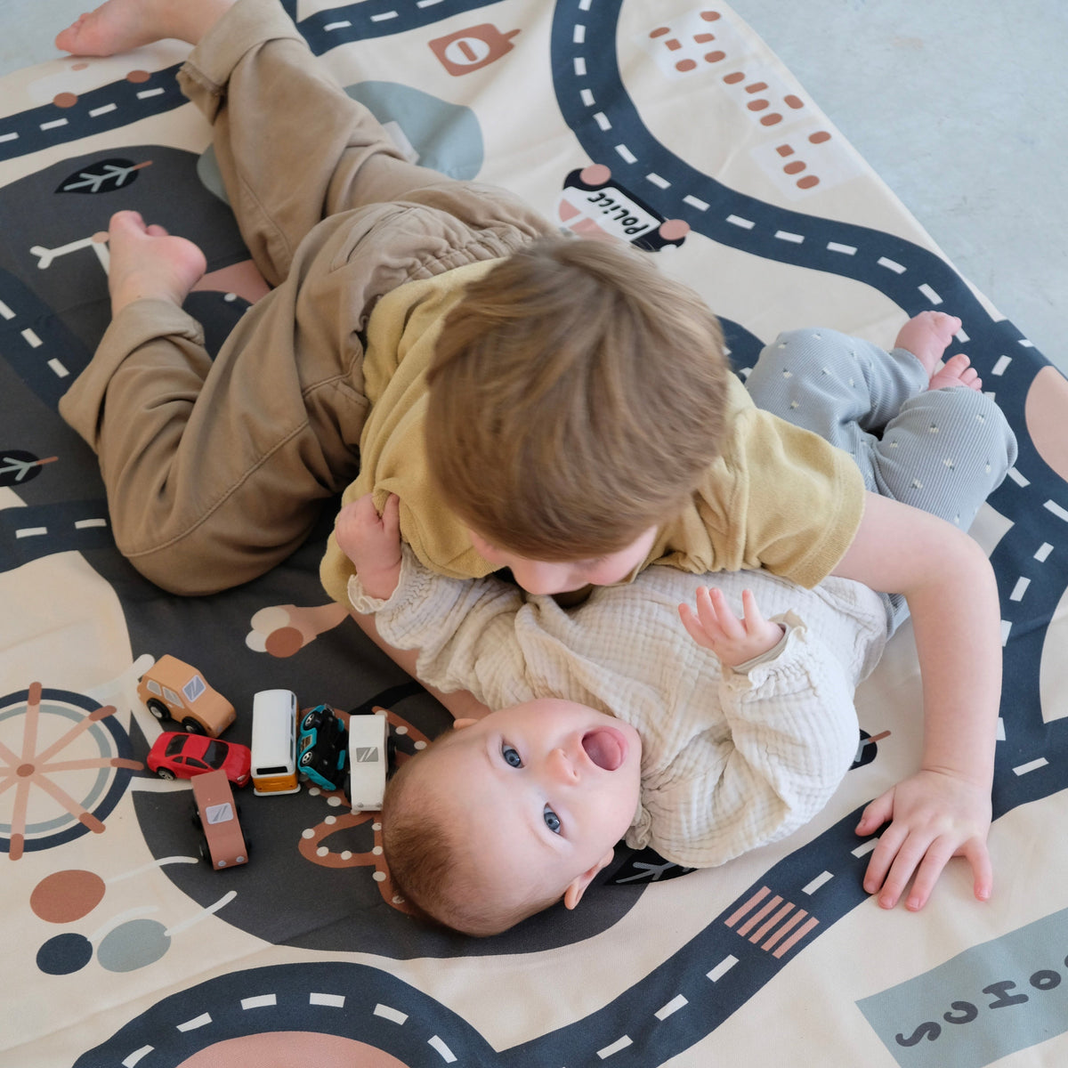 aufziehbarer Straßenbezug für Spiel- und Bewegungsmatte Baby Kind Autos Verlängerung