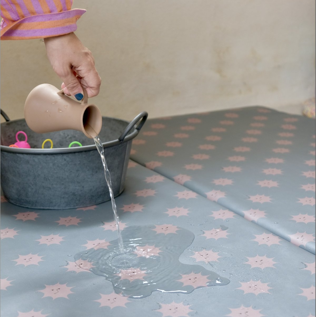 waterproof cover for baby and child motor skills and play activity mat
waterproof sun water print