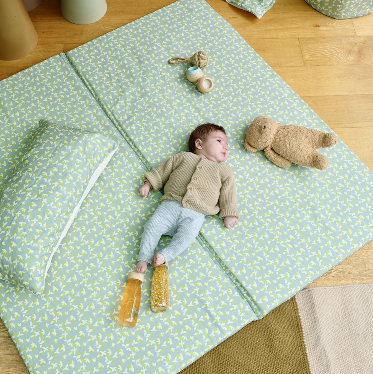 lemon print activity mat cover