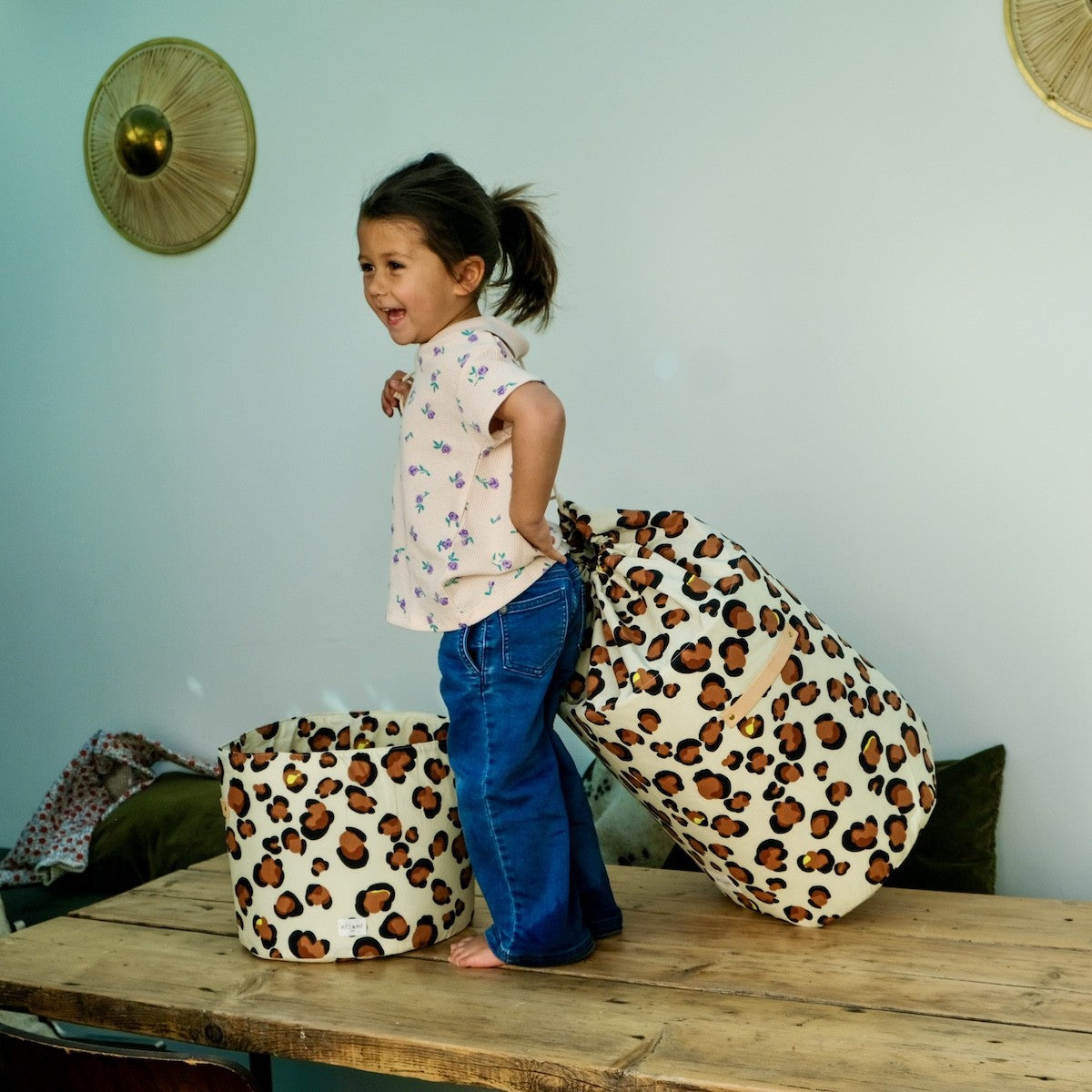 Aufbewahrungskorb fürs Kinderzimmer mit Leopardenmuster
