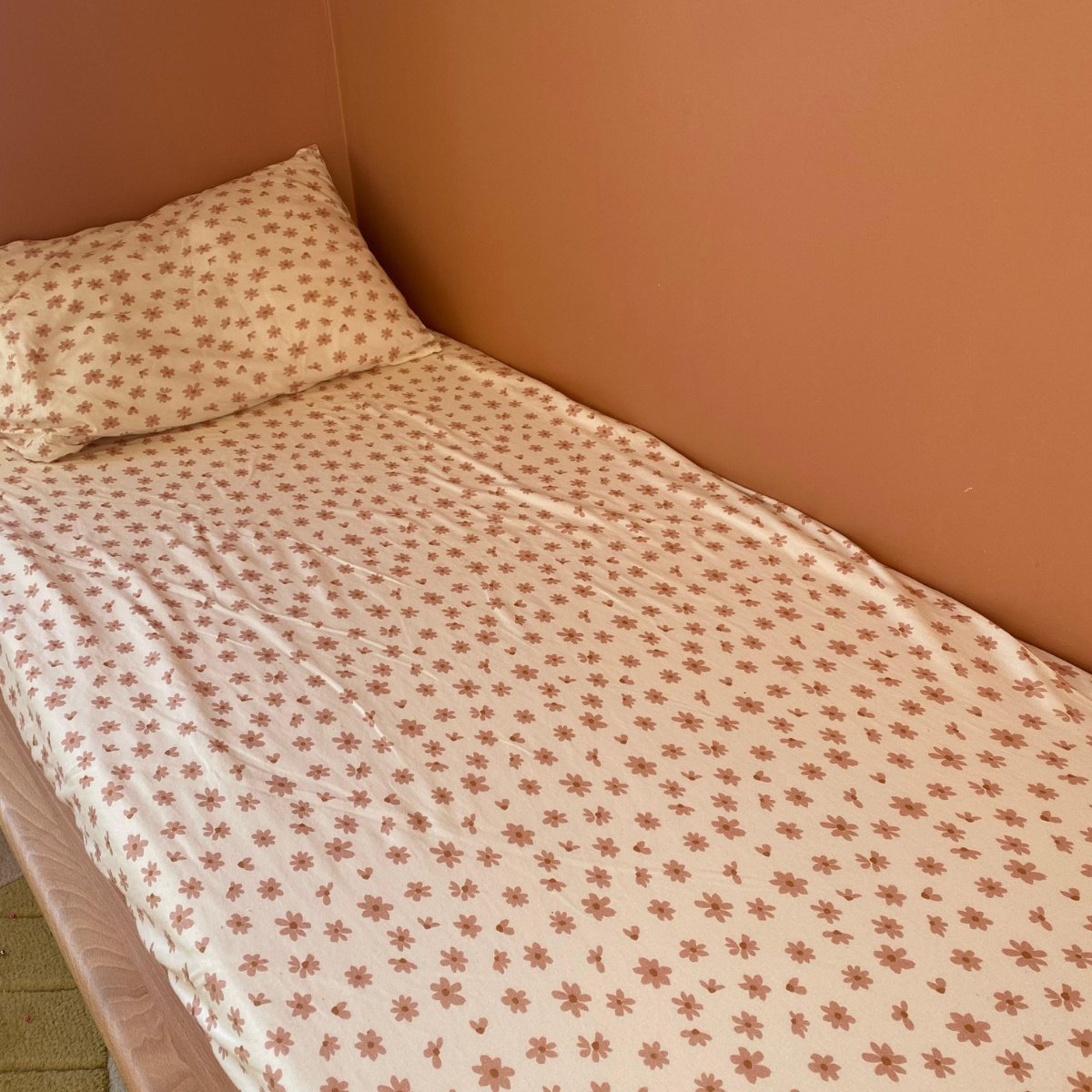 Blumen-Spannbettlaken für Babys und Kinder in Rosa