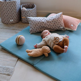 alfombra de juego y psicomotricidad para bebé y niño liso verde báltico 