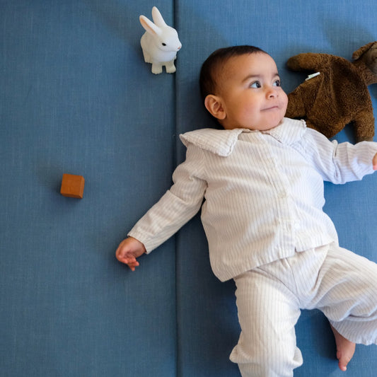 Spiel-, Bewegungs- und Krabbelmatte für Babys und Kinder in Blau