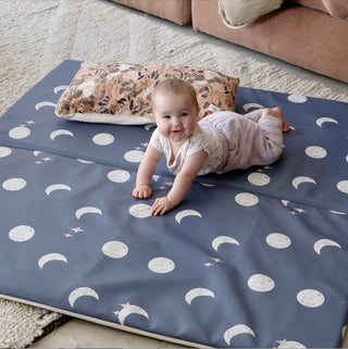alfombra de juego y actividades DIY impermeable estampado luna azul to the moon para bebés y niños
