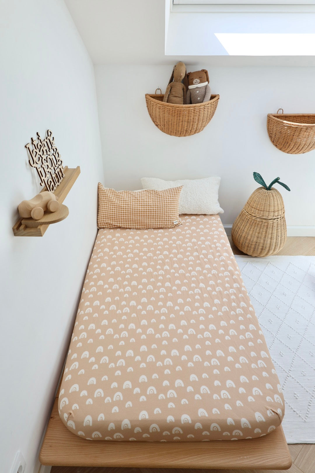Arc en Pêche Fitted Sheet