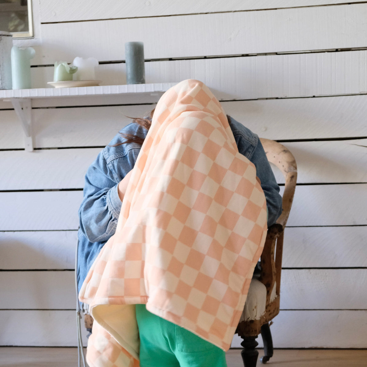maxi comfort blanket pink checkerboard 