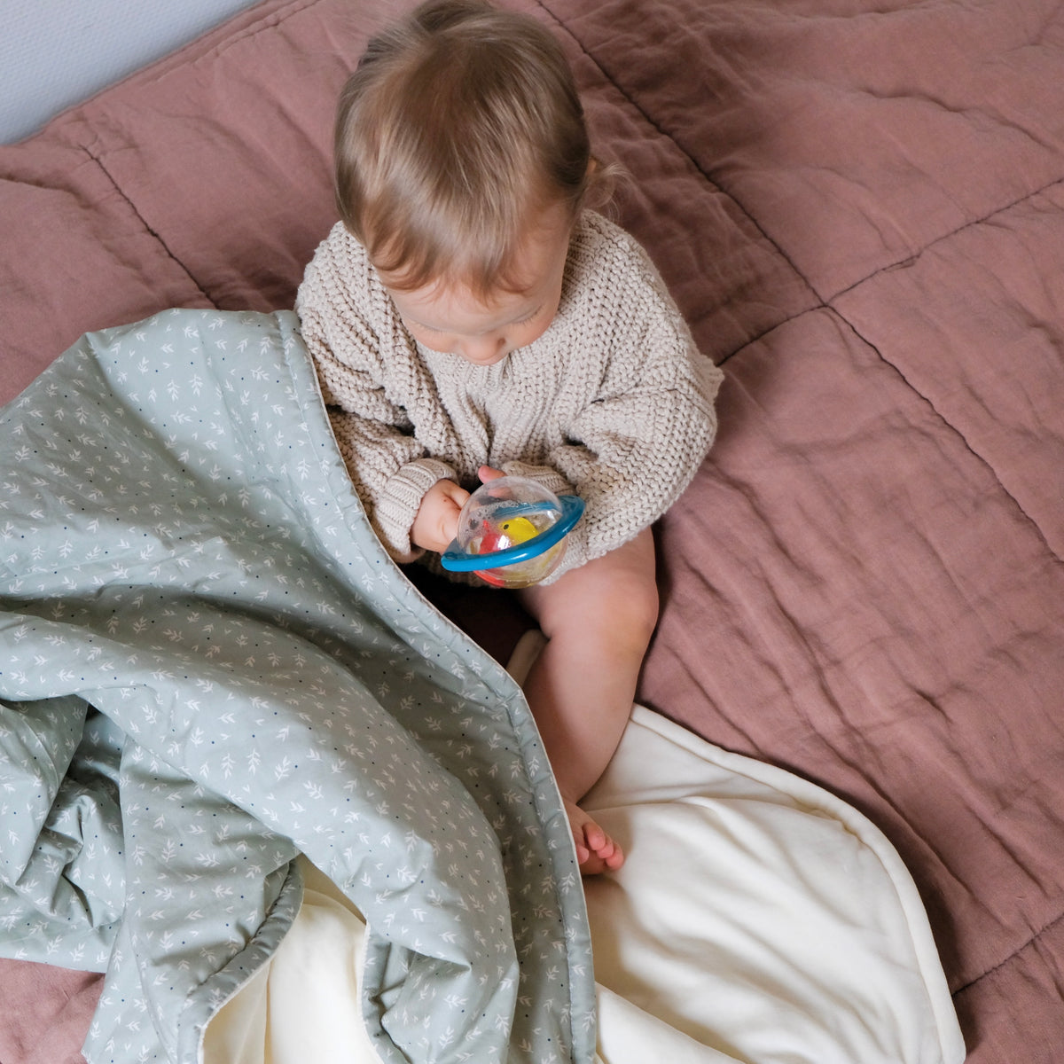 maxi soft and warm blanket for children and parents sage pastel colour living room bedroom décor 